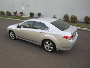รถยนต์มือสอง ปี 2013 TSX 4 ประตู ซีดาน พร้อมแพ็คเกจเทคโนโลยี เบาะหนัง เกียร์อัตโนมัติ ไฟหน้า LED ซ้าย - Product Image 5