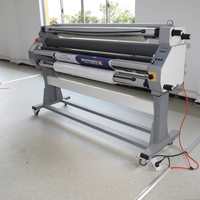 Laminateur pneumatique automatique à froid MEFU 1700-D5 de 1600 mm de large pour papier/film, vitesse de 8 m/min avec compresseur