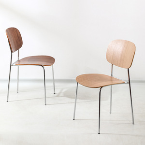 Chaise de salle à manger minimaliste en bois massif couleur noyer naturel avec dossier pour la maison, le café, la salle de réunion - Product Image 2