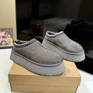 Bottes de neige de marque de haute qualité 2025, semelles épaisses, chaussures décontractées en laine et en herbe pour femmes, chaussures antidérapantes de luxe, pantoufles - Product Image 4