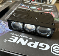 4x4 Offroad Focus 3-Augen-LED-Kühlergrilllicht 95W Wasserdicht Einfach zu installierende Auto-Zusatz lampe für Nacht-Offroad-Sichtbarkeit