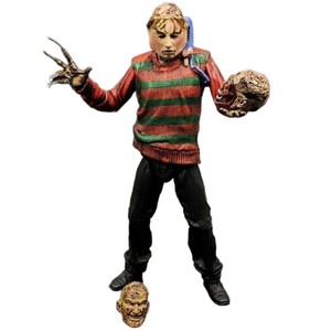 Figurine d'<span class=keywords><strong>action</strong></span> en PVC de personnage de film d'horreur classique, avec pull rayé et gant à griffes, cadeau de collection - Product Image 3