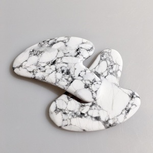 De alta calidad de piedra howlita Jasper guasha herramienta en forma de corazón de anti-envejecimiento - Product Image 4