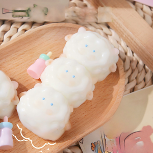 Jouet sensoriel anti-stress en silicone en forme de mouton mignon à rebond lent pour enfants de 8 à 13 ans, fait main, pour la décompression - Product Image 2