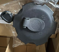 Tapa de Tanque de Combustible con Cerradura WG9925550450 para Vehículos Comerciales Pesados SINOTRUK: HOWO T7H, TX / TX7, T5G y Camión Volquete para Minería NX