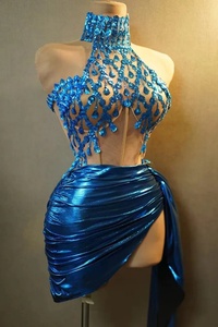 Robe de soirée moulante bleue à sequins pour fête d'anniversaire, silhouette licou en dentelle chic et mousseline, idéale pour chanteuse, danseuse, ou costume de drag queen - Product Image 3
