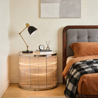 Table d'appoint moderne en verre éclairé, table de chevet semi-circulaire à LED pour chambre à coucher