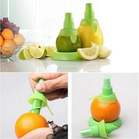 Manuele Sinaasappelsap Knijp Spray Nevel Oranje Fruit Knijper Sproeier Voor Salade Frisse Smaak Keuken Kookgereedschap