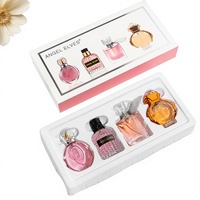 Coffret Cadeau Quatre Pièces de Parfums Floraux Transfrontaliers, Capacité Standard Complète, Exclusif pour Femmes, Années d'Or, Vie Merveilleuse