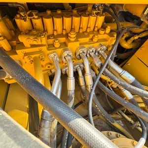 Excavatrice sur chenilles Caterpillar 320GC d'occasion de 20 tonnes, presque neuve, de haute qualité, pour chantier de construction - Product Image 5