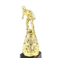 Fabricants chinois de trophées de football de haute qualité, prix de gros bon marché, trophée sportif, gravure et logo OEM, trophée en plastique