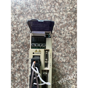 1PCS NUEVO Yaskawa SGDV-1R6A01A SGDV1R6A01A - Product Image 1