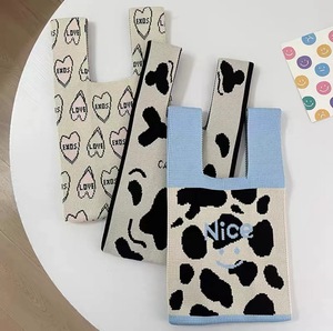 Nouveau Sac à Main Tricoté 2025 pour Femme – Sac Fourre-Tout Petit Format Tendance et Polyvalent pour les Sorties, le Travail et les Déjeuners - Product Image 4