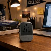 Adaptador de Cargador Económico con USB Tipo C y Pines Retráctiles, Certificado CE, RoHS, FCC, UKCA para Viajes Internacionales