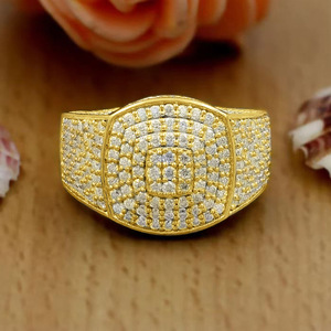 Anello di Lusso Geometrico a Mezza Fascia in Metallo Scintillante, Gioiello di Moda per Donne - Product Image 6
