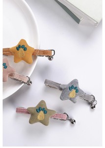 Lindo estilo de cartón Collar de gato suave Correa de poliéster sólido para mascotas con campana Diseño sólido elegante - Product Image 5
