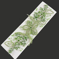 Nouvelle conception 2026 – Applique brodée à la main en strass 3D scintillants pour la décoration de robes de mariée et de soirée