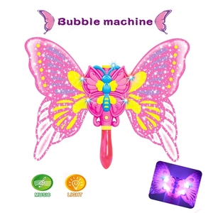 Venta caliente de juguetes de burbujas al aire libre jugar máquina de burbujas automática divertida para los niños con luz y mú<span class=keywords><strong>s</strong></span> - Product Image 1