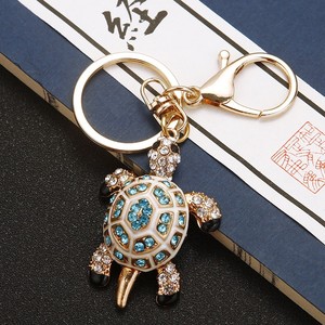 Exquisiter Bunter Kristall-Schildkröten-Schlüsselanhänger für Damen und Herren Legierung Strass Tier-Schlüsselanhänger Charm Schmuck Geschenke - Product Image 3