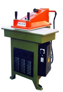 آلة قطع الأحذية الجلدية 20 طن - Product Image 3