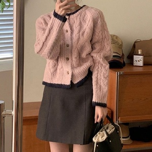 Cardigã Feminino de Tricô Estilo Coreano Outono/Inverno Novo - Casaco Solto de Caimento Elegante e Sofisticado - Product Image 4