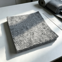 Ouate creuse conjuguée ignifuge sans colle en fibres courtes de polyester doux pour le rembourrage de matelas et de canapés