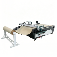 Machine de découpe numérique CNC CE Lisami RTS pour tissus en voile suisse doux imprimés, coton somalien et soudanais, avec tables de découpe et traceur