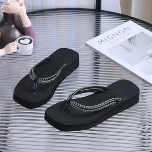 Mules décontractées noires à talons compensés et semelles épaisses pour femmes – Collection été de qualité supérieure - Product Image 2