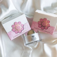 Meilleure crème éclaircissante pour le visage au lait noir efficace pour les femmes à la peau foncée