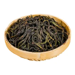 新鲜绿茶树叶白锦鸡冠形态武夷山名杉白鸡冠岩茶