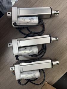 Actionneur linéaire électrique 12V à course personnalisée, prix usine, pour machines agricoles et pièces de tondeuses à gazon - Product Image 2