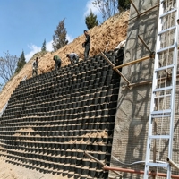 Grille de stabilisation du sol en géocell HDPE, renforcement en nid d'abeille 3D, protection des pentes, mur de soutènement, contrôle de l'érosion