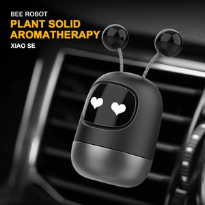 Ambientador para Auto en Oferta, Mini Robot Creativo con Clip para Ventilación, Perfume, Aromaterapia, Accesorios para Interiores de Auto - Product Image 5