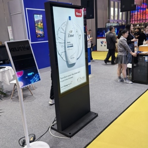 55 inch <span class=keywords><strong>LCD</strong></span> màn hình hiển thị 4k ngoài trời kỹ thuật số biển quảng cáo không thấm nước thiết bị cho trung tâm mua sắm tàu điện ngầm IP65 ngoài trời - Product Image 4