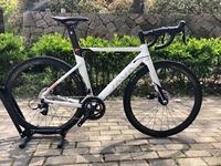Vélo de Route JAVA SILURO 3 22 Vitesses, Vélo en Fibre de Carbone pour Adulte, Frein à Disque, Fourche Avant en Fibre de Carbone, Cadre en Aluminium SILURO3, Cyclisme