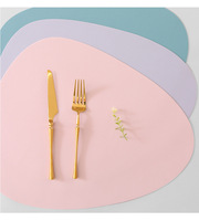 Ensemble de sets de table et de dessous-de-verre en cuir écologique, taille XL, design contemporain, lavables, pour table de cuisine et de salle à manger