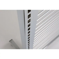 Présentoir Slatwall avec crochets pour chaussettes vêtements chapeau magasin affichage Double face panneau perforé support de sol avec plateau amovible