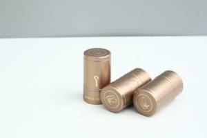 कस्टम गोल्ड वाइन ग्लास कैप वाइन बोतल कैप वाइन एल्यूमीनियम-प्लास्टिक कैप्सूल बोतल - Product Image 3