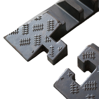 Protector de Cables para Línea de Tráfico de 3 Canales, Diseño Modular, No Conductor, Encajable, con Tapa de Goma para Extremos