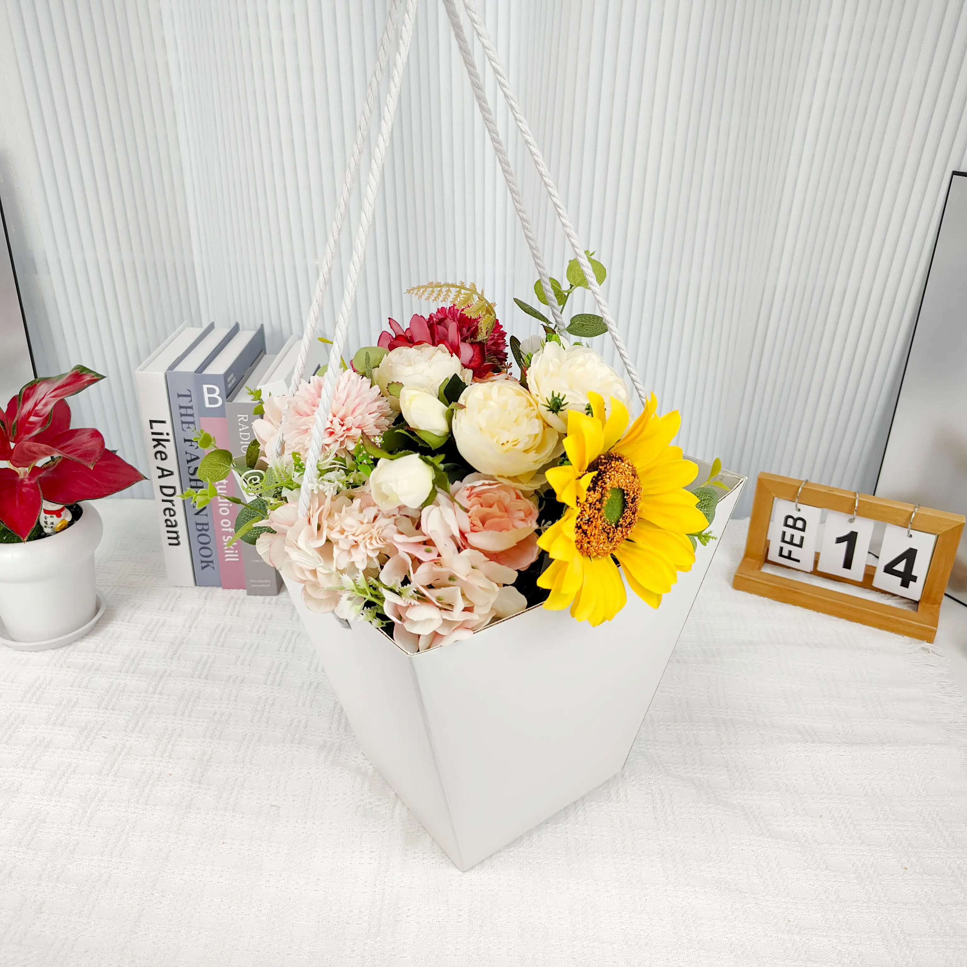 קישוט חתונה קאחה דה פלורס מתנה ליום האם שקית פרחים לאמא זרי פרחים סידור פרחים