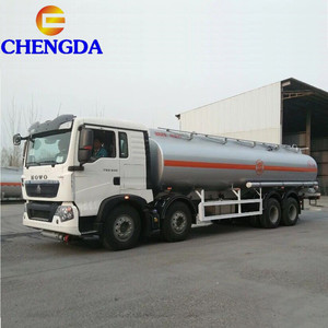 Camion <span class=keywords><strong>citerne</strong></span> HOWO neuf, capacité 25000 litres, 6x4 8x4, pour le transport d'huile de palme - Product Image 3
