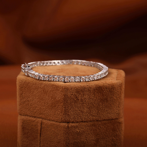 Pulsera de Eslabones Cubanos de Moissanita Brillante, Plata 925, Joyería VVS con Incrustaciones, Accesorio Personalizado para Hombres y Mujeres - Product Image 1