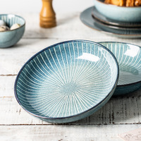 Assiette en céramique classique créative en porcelaine Assiette à petit déjeuner japonaise vintage pour une utilisation en fête Vaisselle de table simple et soignée