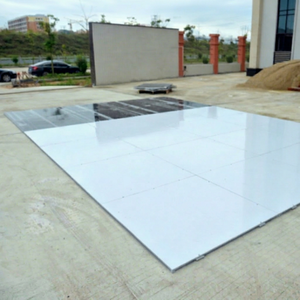 Pista de Baile de Estilo Simple para Exteriores, Ligera, de Madera Contrachapada Blanca Brillante y PVC, Fácil de Instalar, para Fiestas - Product Image 1