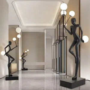공장 도매 클래식 레트로 인간 모양의 그리기 라인 플로어 램프 호텔 로비 장식품 서 램프
