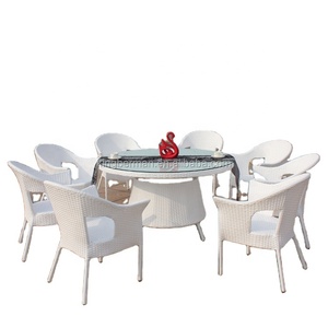 Ensemble <span class=keywords><strong>de</strong></span> <span class=keywords><strong>table</strong></span> à manger <span class=keywords><strong>de</strong></span> patio en rotin rond <span class=keywords><strong>de</strong></span> conception traditionnelle avec 8 chaises <span class=keywords><strong>et</strong></span> <span class=keywords><strong>parasol</strong></span> pour <span class=keywords><strong>jardin</strong></span>, cour ou hôtel, mobilier d'extérieur - Product Image 4