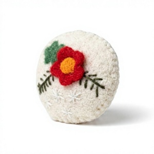 Adorno Navideño Tradicional de Fieltro No Tejido Ecológico Hecho a Mano con Poinsettia Bordada para Interiores - Product Image 3