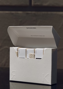 Cajas de Envío de Papel con Impresión Personalizada, Modelo 002 de Yilida, Precio de Fábrica, con Tira Desprendible y Cierre de Cremallera para Cosméticos y Moda - Product Image 3