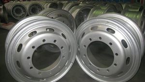 Jantes en acier 13 <span class=keywords><strong>14</strong></span> 15 <span class=keywords><strong>pouces</strong></span> Pièces de <span class=keywords><strong>remorque</strong></span> de taille standard à <span class=keywords><strong>5</strong></span> <span class=keywords><strong>trous</strong></span> et 6 <span class=keywords><strong>trous</strong></span> - Product Image 2