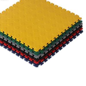 Azulejos de <span class=keywords><strong>piso</strong></span> de garaje autonivelantes de diseño moderno PP vinilo PVC con instalación de bloqueo de clic <span class=keywords><strong>para</strong></span> garajes detallados - Product Image 5